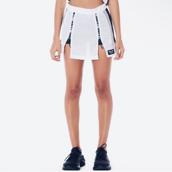 NWT: LF THE BRAND: White mesh mini skirt, Medium - Picture 1 of 6